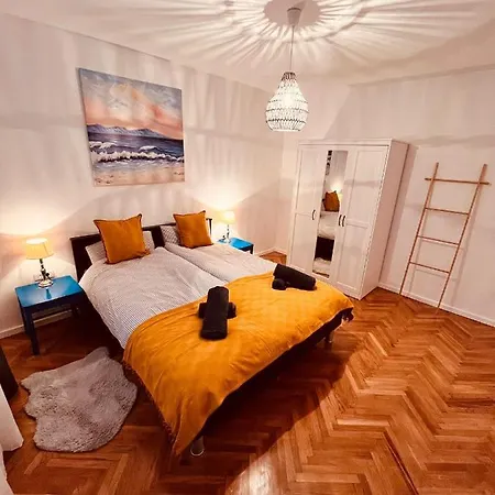 Inana Apartment